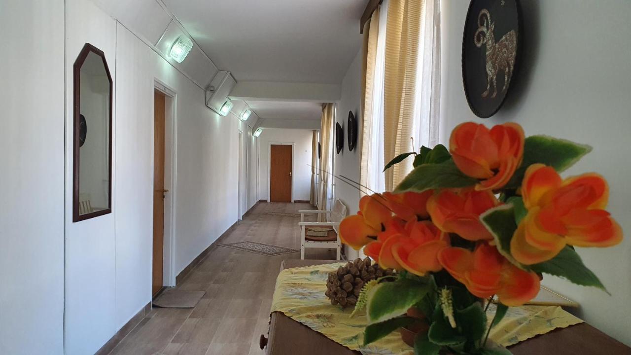 Harmonia Apartmanhaz بالاتوليلّي المظهر الخارجي الصورة