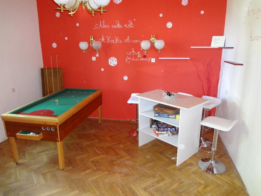 Harmonia Apartmanhaz بالاتوليلّي المظهر الخارجي الصورة
